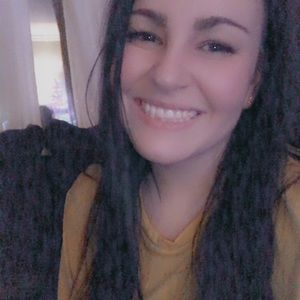 Meet your Posher, Caroline